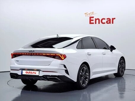 2023 Kia K5 III, белый, 2175000 рублей, вид 4