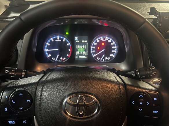 2017 Toyota RAV4 IV (XA40) Рестайлинг, красный, 2300000 рублей - вид 16