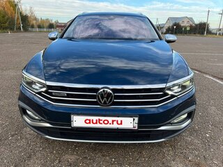 2020 Volkswagen Passat Alltrack B8 Рестайлинг, синий, 3500000 рублей, вид 2