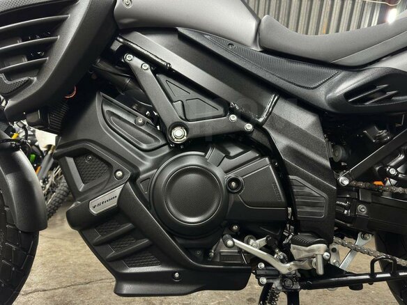 2015 Suzuki V-Strom DL 650, серый - вид 22
