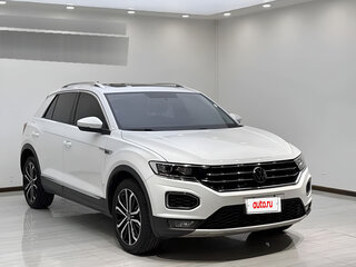 2023 Volkswagen T-Roc I Рестайлинг, белый, 1940000 рублей, вид 3
