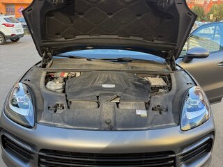 2019 Porsche Cayenne III, серый, 4600000 рублей, вид 4