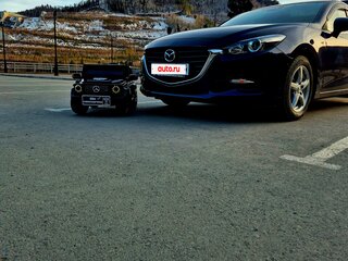 2018 Mazda Axela III Рестайлинг, синий, 1450000 рублей, вид 4