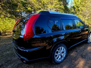2011 Nissan X-Trail II Рестайлинг, чёрный, 1700000 рублей, вид 4
