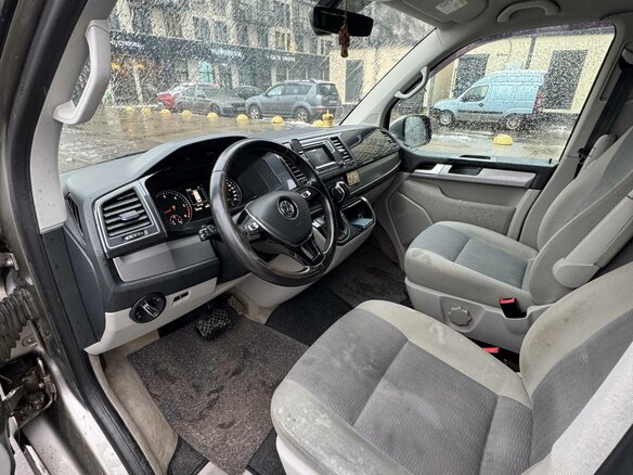 2015 Volkswagen Multivan T6, бежевый, 2850000 рублей - вид 11