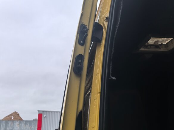 2008 Volkswagen Crafter, жёлтый, 1550000 рублей - вид 14