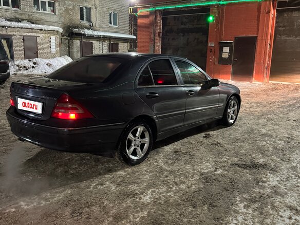 2003 Mercedes-Benz C-Класс 180 II (W203), серый - вид 2