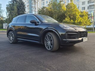 2019 Porsche Cayenne S III, чёрный, 9300000 рублей, вид 3