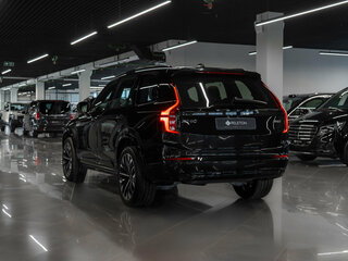 2025 Volvo XC90 B6 II Рестайлинг 2, чёрный, 9800000 рублей, вид 5