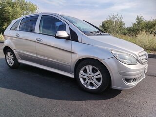2009 Mercedes-Benz B-Класс 180 I (W245) Рестайлинг, серебристый, 410000 рублей, вид 2