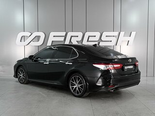 2020 Toyota Camry VIII (XV70), чёрный, 2375000 рублей, вид 2