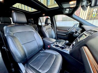 2018 Ford Explorer V Рестайлинг 2, серый, 4100000 рублей, вид 4