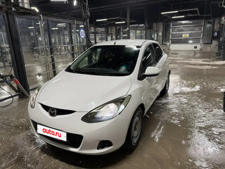 2014 Mazda 2 II Рестайлинг (DE2), белый, 820000 рублей, вид 2