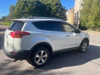 2015 Toyota RAV4 IV (XA40), белый, 2049000 рублей, вид 4