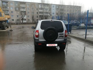 2009 Chevrolet Niva I Рестайлинг, серый, 330000 рублей, вид 4