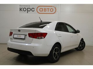 2011 Kia Cerato 6-speed II, белый, 576000 рублей, вид 3