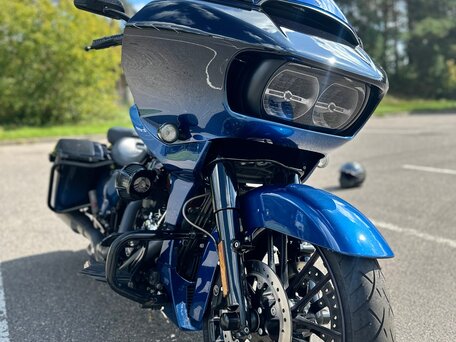 2019 Harley-Davidson CVO Road Glide, синий, 2350000 рублей, вид 3