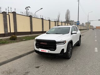 2020 GMC Acadia II Рестайлинг, белый, 3150000 рублей, вид 1