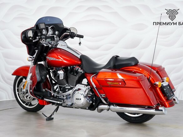 2011 Harley-Davidson Street Glide, красный, 1127000 рублей - вид 7
