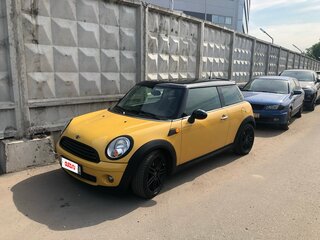 2007 Mini Hatch One II (R56), жёлтый, 870000 рублей, вид 1
