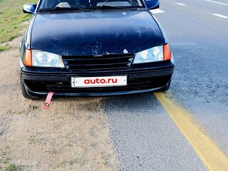 1991 Opel Kadett 4-speed E Рестайлинг, синий, 110000 рублей, вид 1