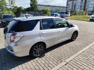 2013 Honda Fit Shuttle I Рестайлинг, серый, 900000 рублей, вид 4