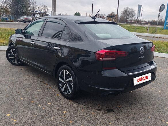 2020 Volkswagen Polo VI, чёрный, 1550000 рублей - вид 5