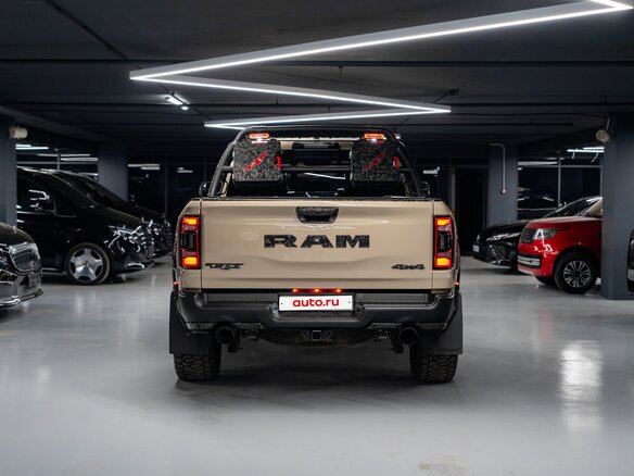 2022 Ram 1500 Crew Cab TRX V, коричневый - вид 7