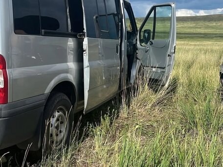 2011 Ford Transit, серебристый, 2300000 рублей, вид 2