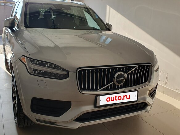 2022 Volvo XC90 II Рестайлинг 1, серебристый, 4290000 рублей - вид 3