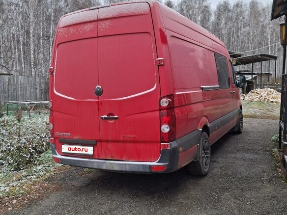 2011 Volkswagen Crafter, красный, 1050000 рублей - вид 13