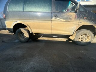 1995 Mitsubishi Delica IV, синий, 800000 рублей, вид 2