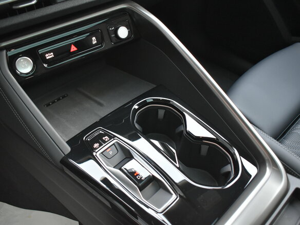 2026 Audi Q5 L III (GU), чёрный - вид 22