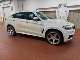 2015 BMW X6 35i II (F16), белый, 4300000 рублей, вид 4