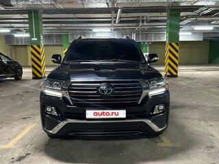 2016 Toyota Land Cruiser 200 Series Рестайлинг 2, чёрный, 6950000 рублей, вид 1