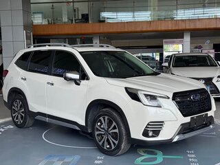 2022 Subaru Forester V Рестайлинг, белый, 2470000 рублей, вид 3