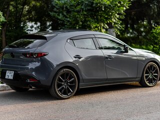 2021 Mazda 3 IV (BP), серый, 2989000 рублей, вид 4