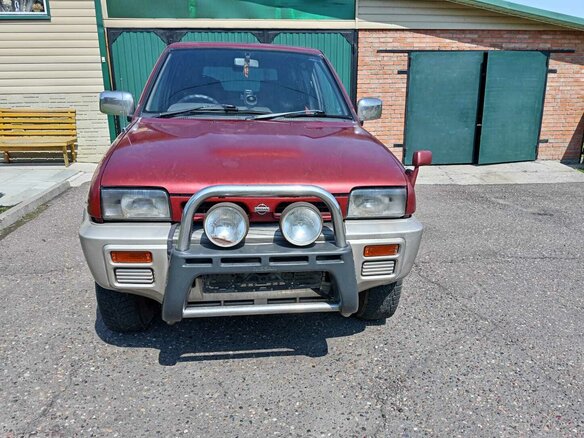 1996 Nissan Mistral, пурпурный, 230000 рублей