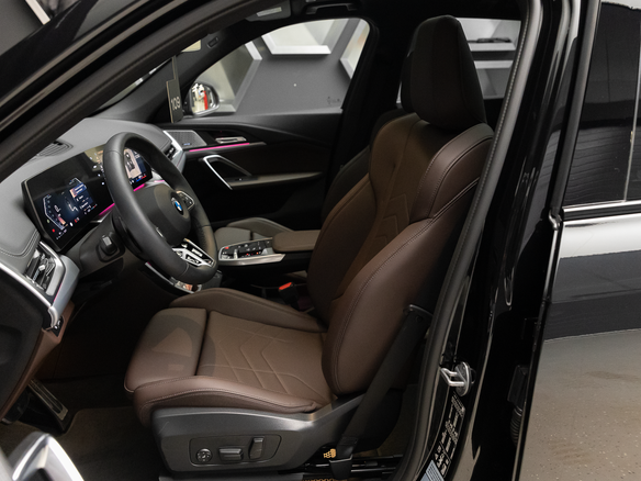 2025 BMW X1 20i xDrive III (U11/U12), чёрный - вид 22