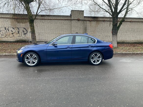 2018 BMW 3 серии 330i xDrive VI (F3x) Рестайлинг, синий, 2300000 рублей - вид 12