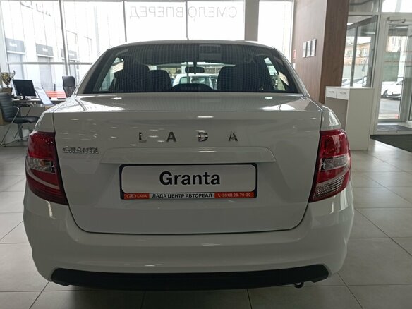2026 Lada (ВАЗ) Granta I Рестайлинг, белый - вид 6