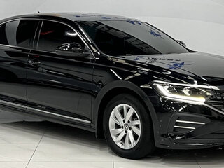 2023 Volkswagen Passat B8 Рестайлинг, чёрный, 1980000 рублей, вид 5