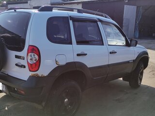 2014 Chevrolet Niva I Рестайлинг, белый, 450000 рублей, вид 5