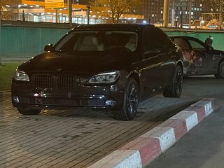 2009 BMW 7 серии 730d V (F01/F02/F04), чёрный, 1770000 рублей, вид 1