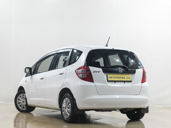 2010 Honda Fit II, белый - вид 3
