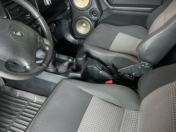 2019 Lada (ВАЗ) 2121 (4x4) Urban I Рестайлинг, серебристый, 795000 рублей - вид 6