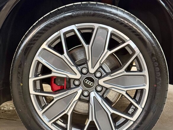 2026 Audi Q5 L III (GU), чёрный, 6099000 рублей - вид 27