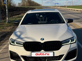 2021 BMW 5 серии 530i VII (G30/G31/G38) Рестайлинг, белый, 5800000 рублей, вид 3