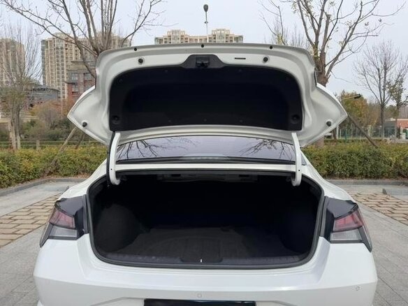 2022 Hyundai Elantra VII (CN7), белый, 1528000 рублей - вид 20