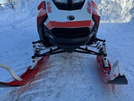 2019 BRP Ski-Doo Summit 850, красный, 1250000 рублей, вид 2